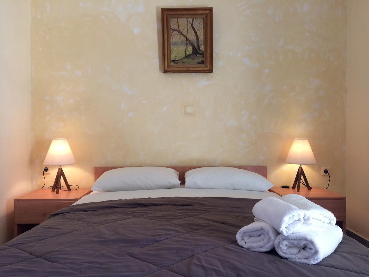 Malindi Rooms Porto Heli Exterior foto